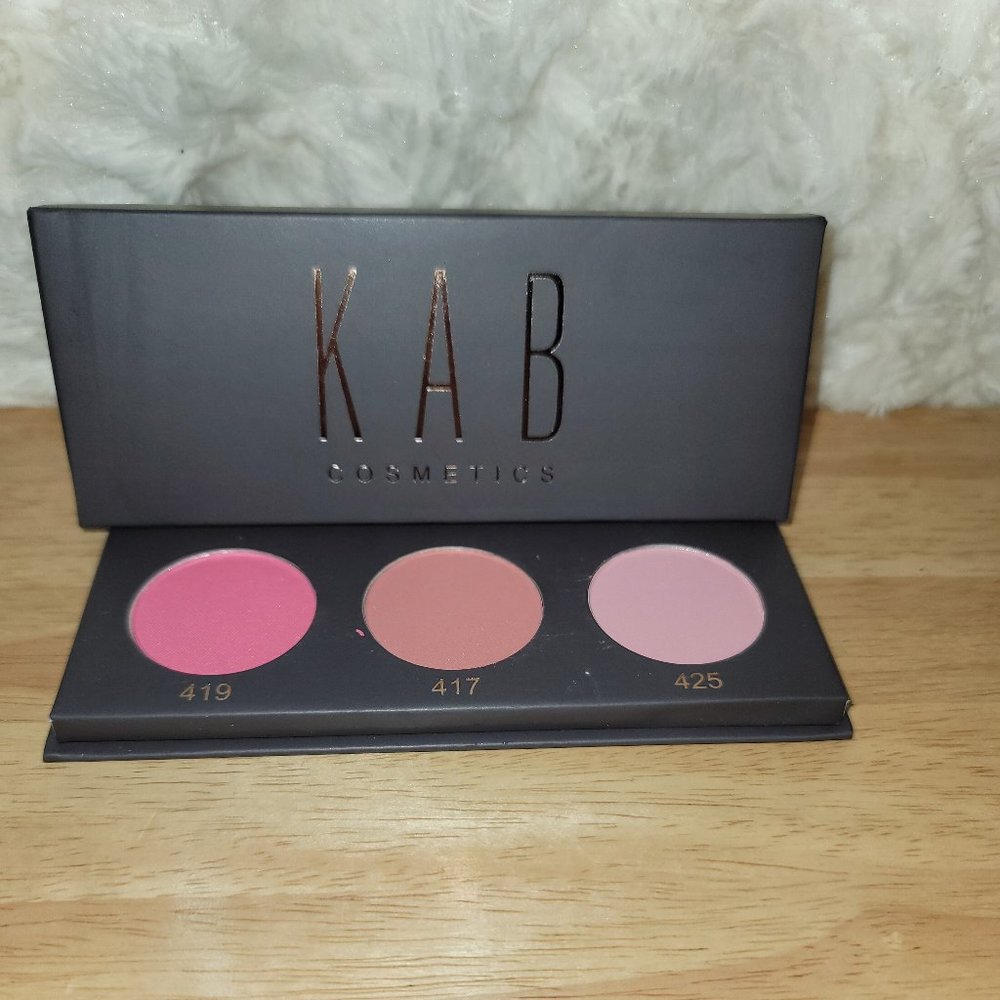 Beauty Bundle - Picture 3 of 8